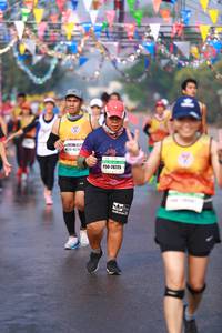 BIB: 26725
                            <button type="button" onclick="openModal(9923129)" class="btn btn-primary btn-sm float-right btn-popup" data-toggle="modal" data-target=".modal-high-quality">
                        <i class="fas fa-shopping-cart"></i> Add to Cart
                    </button>
                                            <button type="button" onclick="isThisMe(9923129, true)" class="btn btn-success btn-sm float-right btn-popup btn-isme hidden" data-toggle="tooltip" data-placement="bottom" title="นี่คือรูปของคุณใช่ไหม คลิกที่นี่เพื่อเอาเข้าอัลบั้ม">
                        <i class="fas fa-plus"></i> Add to album
                    </button>
                    <button type="button" onclick="isThisMe(9923129, false)" class="btn btn-warning btn-sm float-right btn-popup btn-isnotme hidden">
                        <i class="fas fa-ban"></i> Remove from album
                    </button>